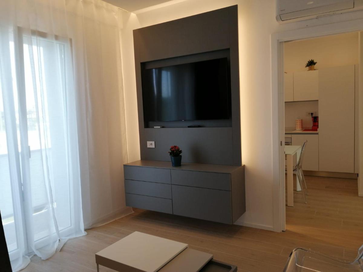 Arcioun Suite Риччоне Екстер'єр фото